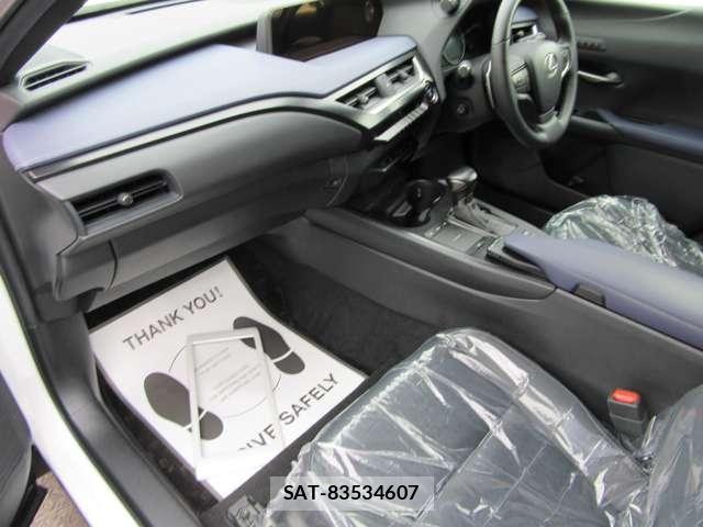 Lexus UX 2021-04 7221183-23