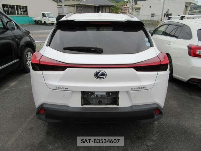 Lexus UX 2021-04 7221183-27