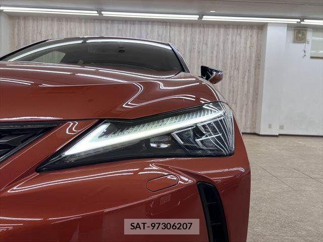 Lexus UX 2021-04 7221182-21
