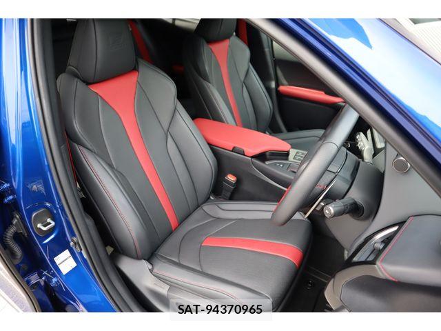 Lexus UX 2023-07 7221186-8