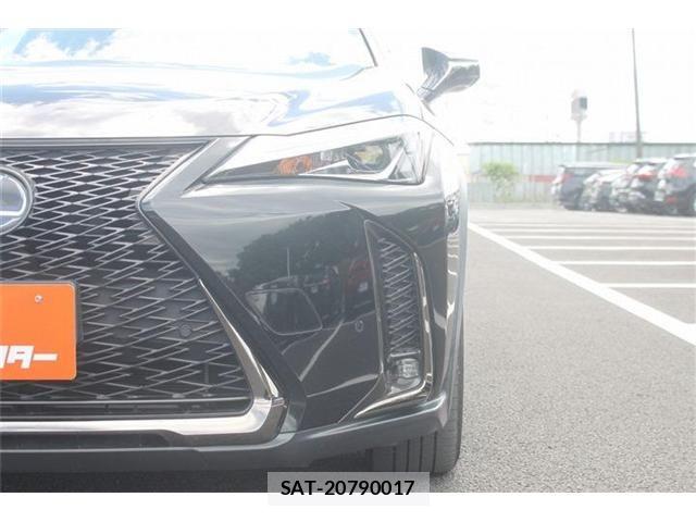 Lexus UX 2019-05 7221178-9