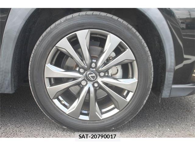 Lexus UX 2019-05 7221178-21
