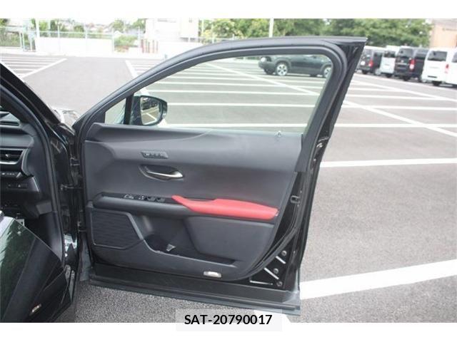 Lexus UX 2019-05 7221178-28