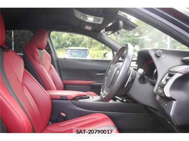 Lexus UX 2019-05 7221178-29