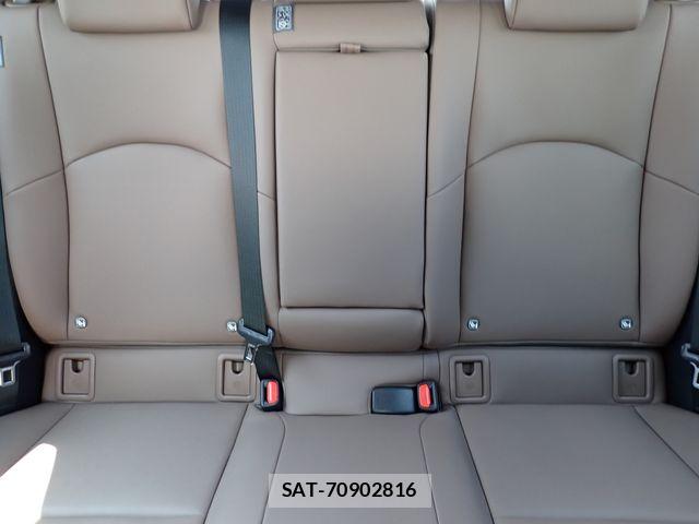 Lexus UX 2023-07 7221187-25