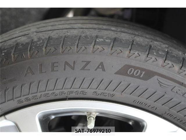 Lexus UX 2023-10 7221190-11