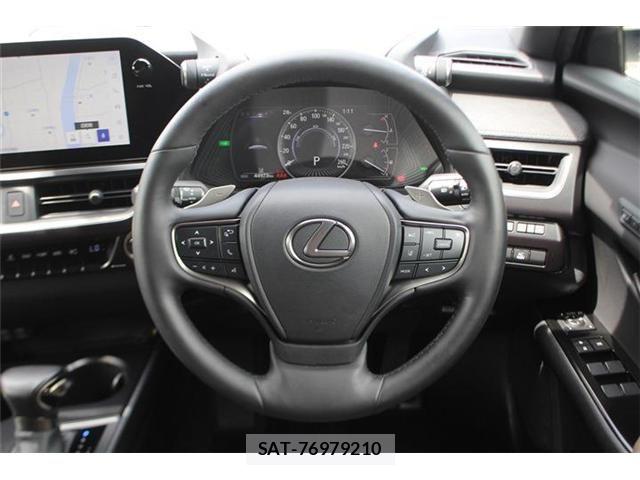 Lexus UX 2023-10 7221190-22