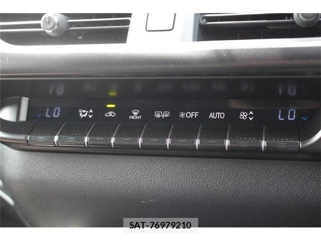 Lexus UX 2023-10 7221190-25