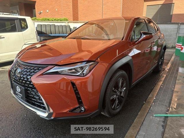 Lexus UX 2021-10 7221184-5