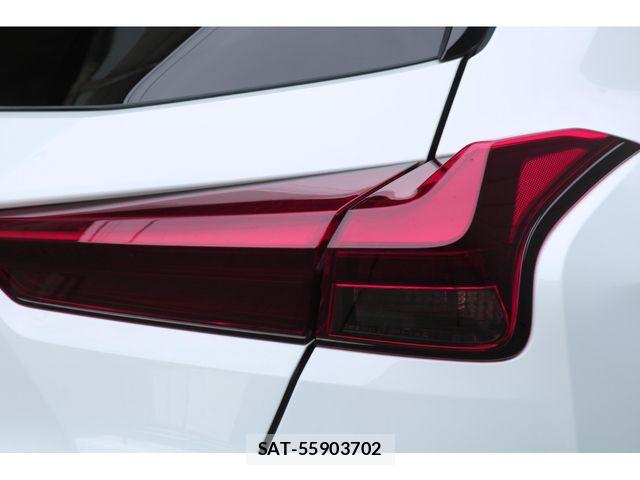 Lexus UX 2023-06 7221189-14