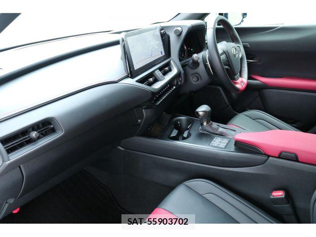 Lexus UX 2023-06 7221189-17