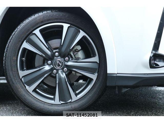 Lexus UX 2019-09 7221185-3