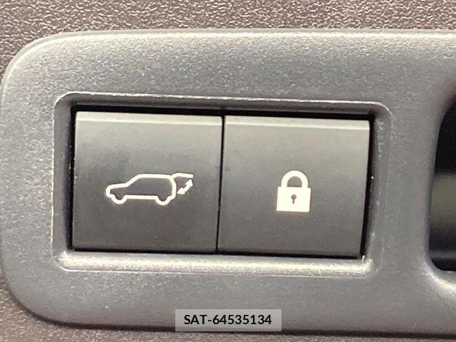Lexus UX 2019-06 7221177-5