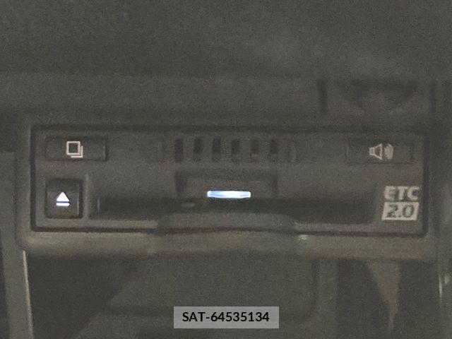 Lexus UX 2019-06 7221177-6