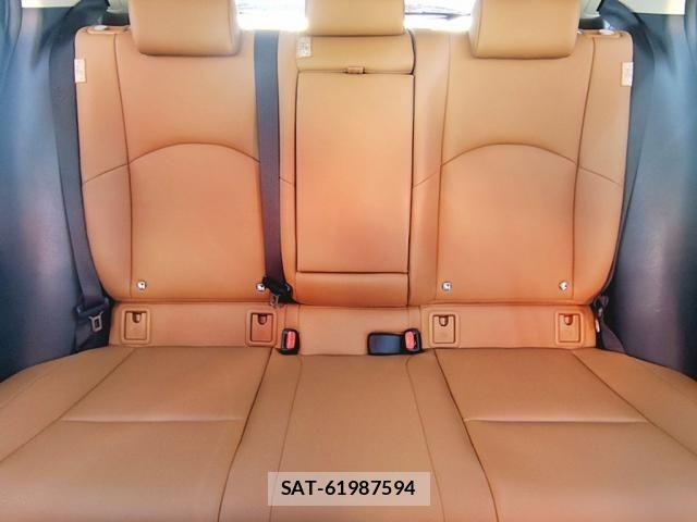 Lexus UX 2019-11 7221179-7