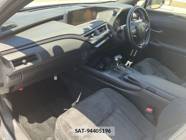 Lexus UX 2019-08 7251385-11