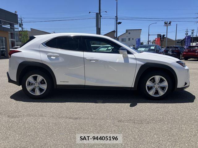 Lexus UX 2019-08 7251385-5