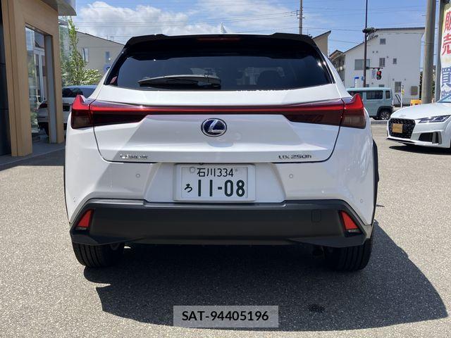 Lexus UX 2019-08 7251385-6