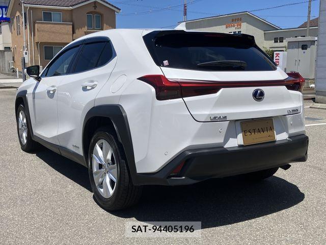 Lexus UX 2019-08 7251385-7