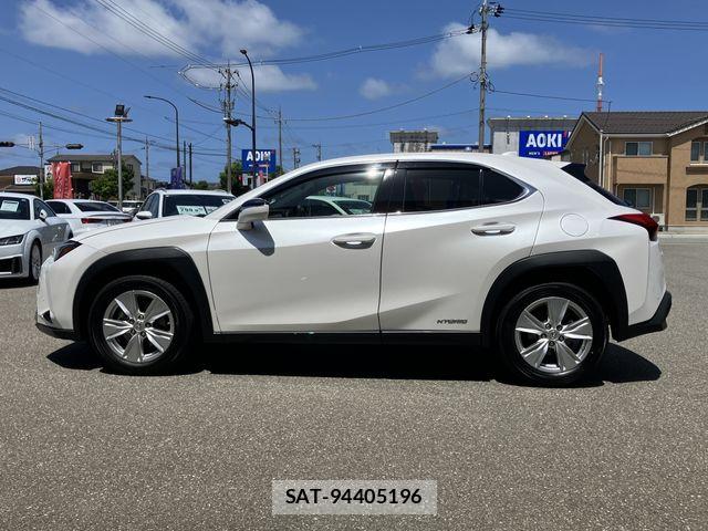 Lexus UX 2019-08 7251385-8