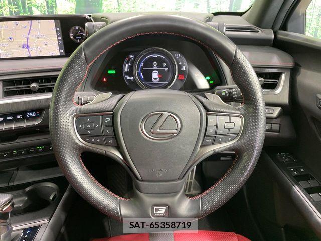 Lexus UX 2019-07 7251380-10