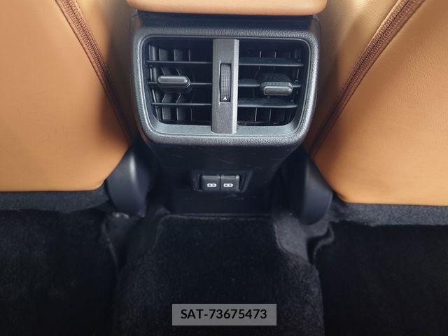 Lexus UX 2022-06 7272252-21