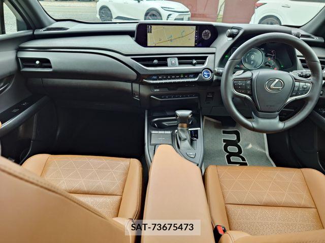 Lexus UX 2022-06 7272252-8