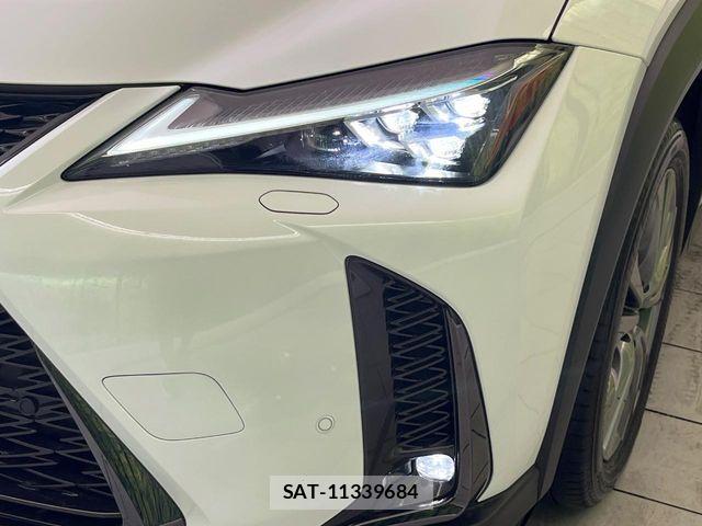 Lexus UX 2023-05 7328120-11