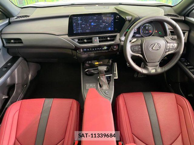 Lexus UX 2023-05 7328120-1