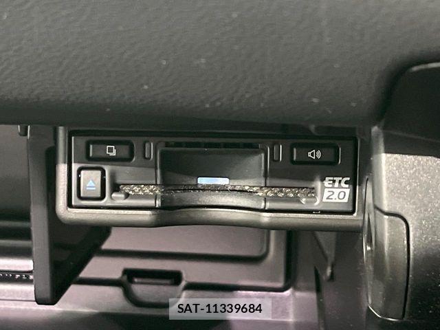 Lexus UX 2023-05 7328120-6