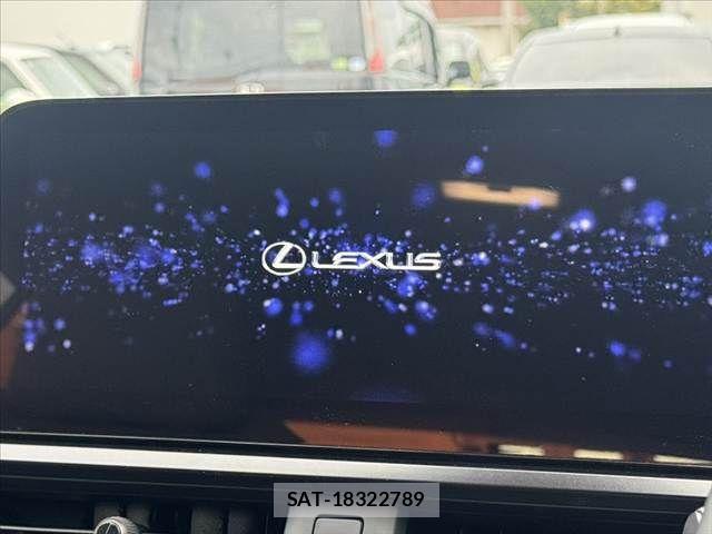 Lexus UX 2023-07 7328127-2