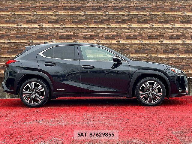 Lexus UX 2019-09 7328128-17
