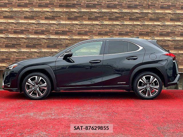 Lexus UX 2019-09 7328128-23