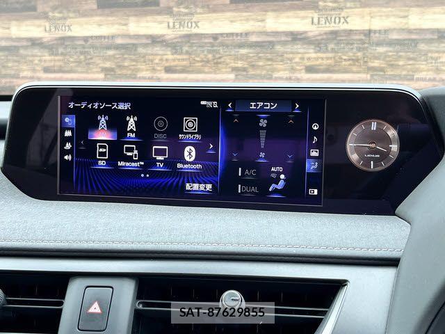 Lexus UX 2019-09 7328128-4