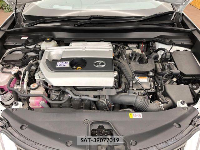 Lexus UX 2019-11 7328129-17