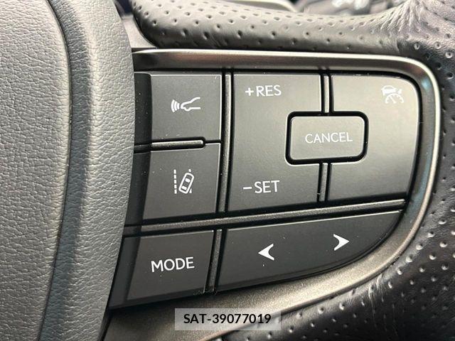 Lexus UX 2019-11 7328129-4