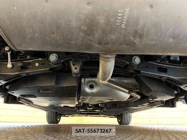 Lexus UX 2023-08 7328121-18