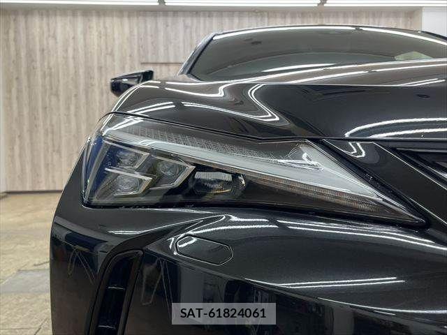 Lexus UX 2019-03 7328133-22