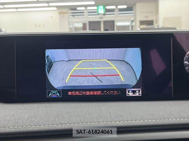 Lexus UX 2019-03 7328133-5