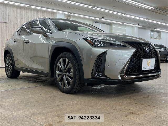 Lexus UX 2021-04 7328131-14