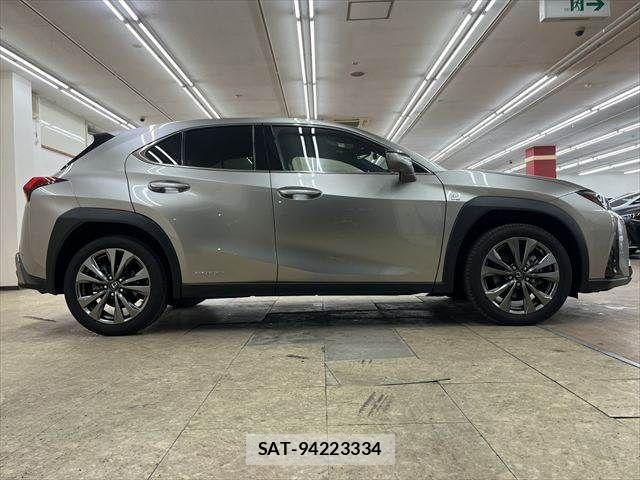 Lexus UX 2021-04 7328131-15