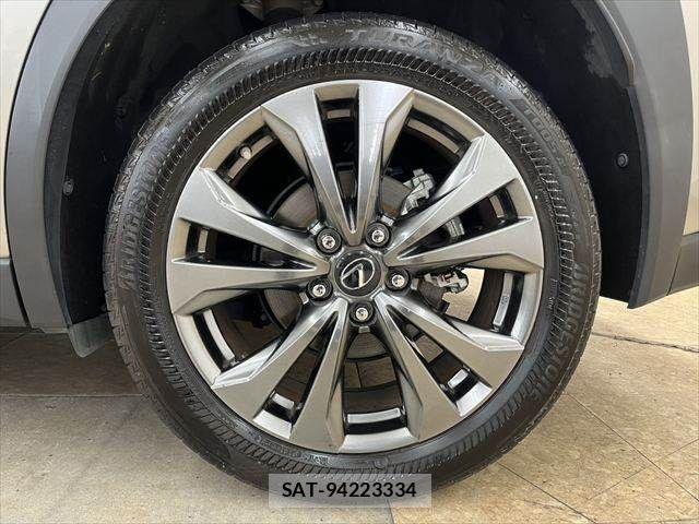 Lexus UX 2021-04 7328131-28