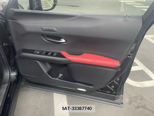 Lexus UX 2021-01 7328126-9