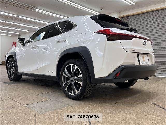 Lexus UX 2019-05 7328134-18