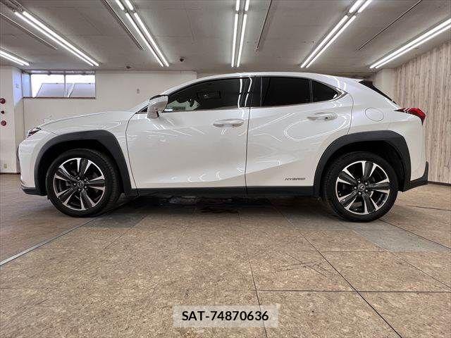 Lexus UX 2019-05 7328134-19
