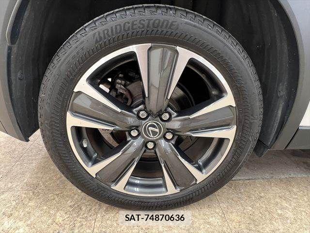 Lexus UX 2019-05 7328134-26