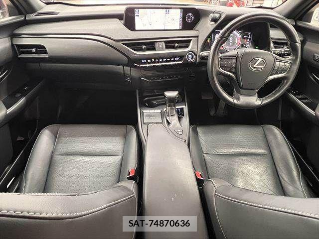 Lexus UX 2019-05 7328134-2