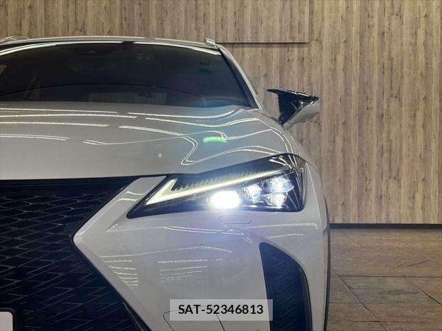 Lexus UX 2019-11 7358585-11
