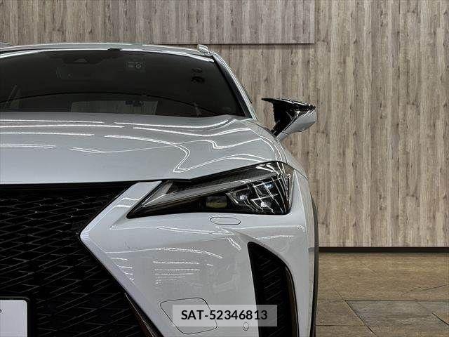 Lexus UX 2019-11 7358585-21
