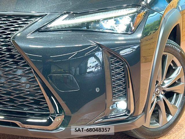 Lexus UX 2023-01 7358580-11